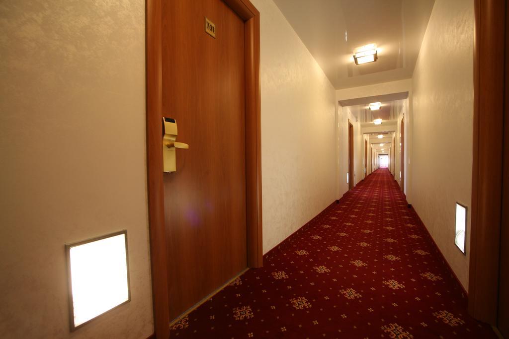 Hotel 톰스크 외부 사진
